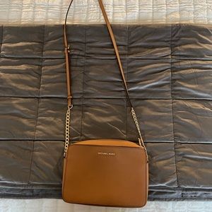 Michael Kors Jet Set Crossbody